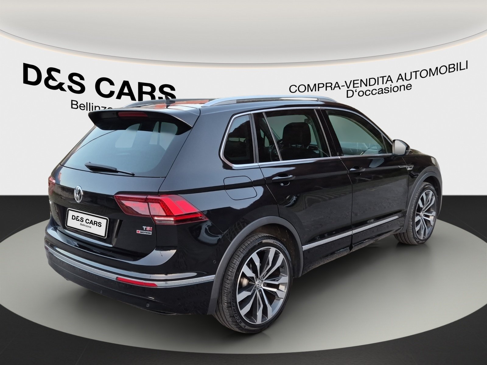 VW Tiguan 1.4TSI R-LINE 4Motion, Petrol, Second hand / Used, Manual - 5