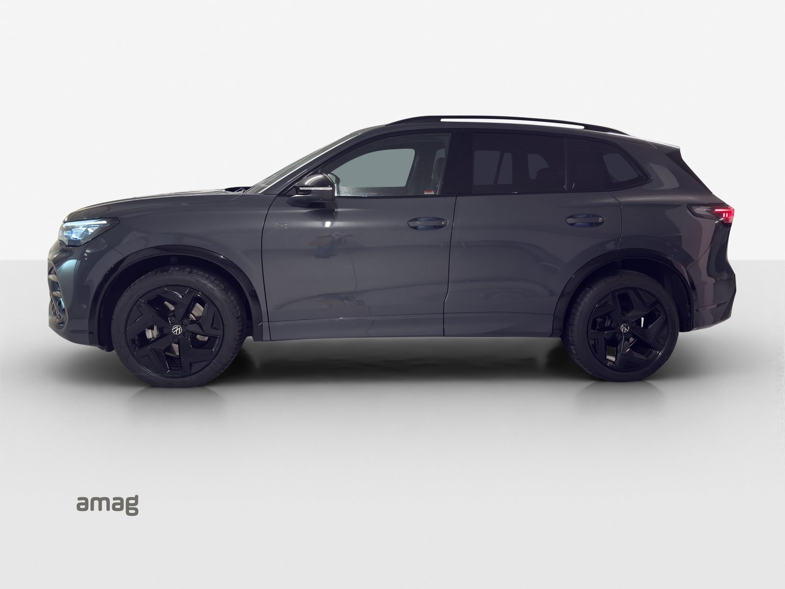 VW Tiguan R-Line, Diesel, Second hand / Used, Automatic - 2