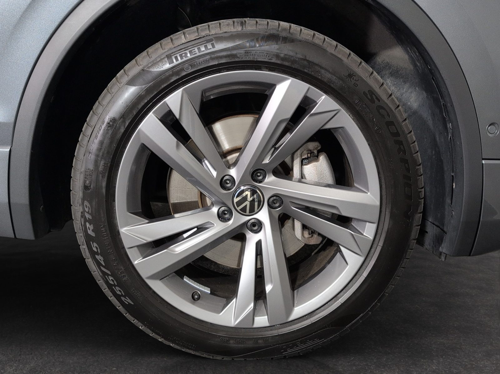 VW Tiguan Allspace R-Line, Benzin, Occasion / Gebraucht, Automat - 5