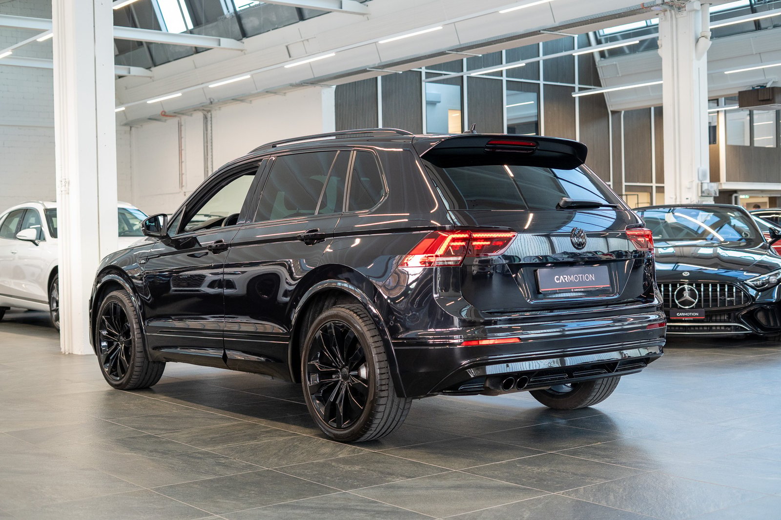 VW Tiguan 2.0 TDI SCR Highline DSG R-Line / CH-Fahrzeug / HeadU, Diesel, Second hand / Used, Automatic - 4