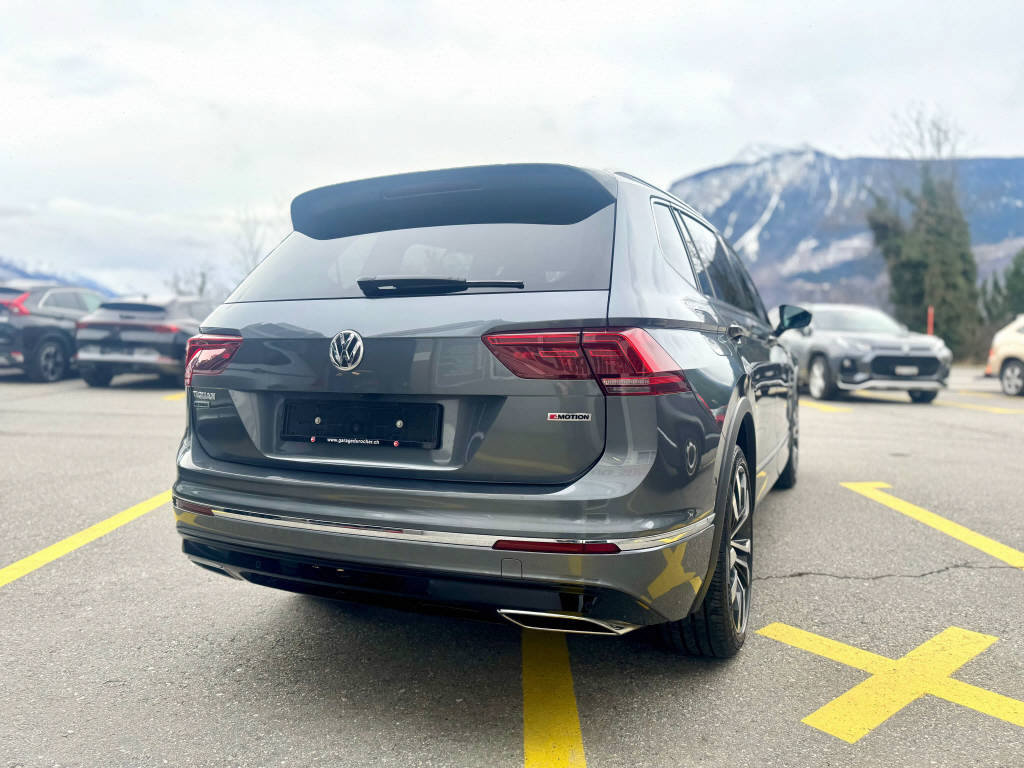 VW Tiguan Allspace 2.0 TSI Highline DSG, Essence, Occasion / Utilisé, Automatique - 3