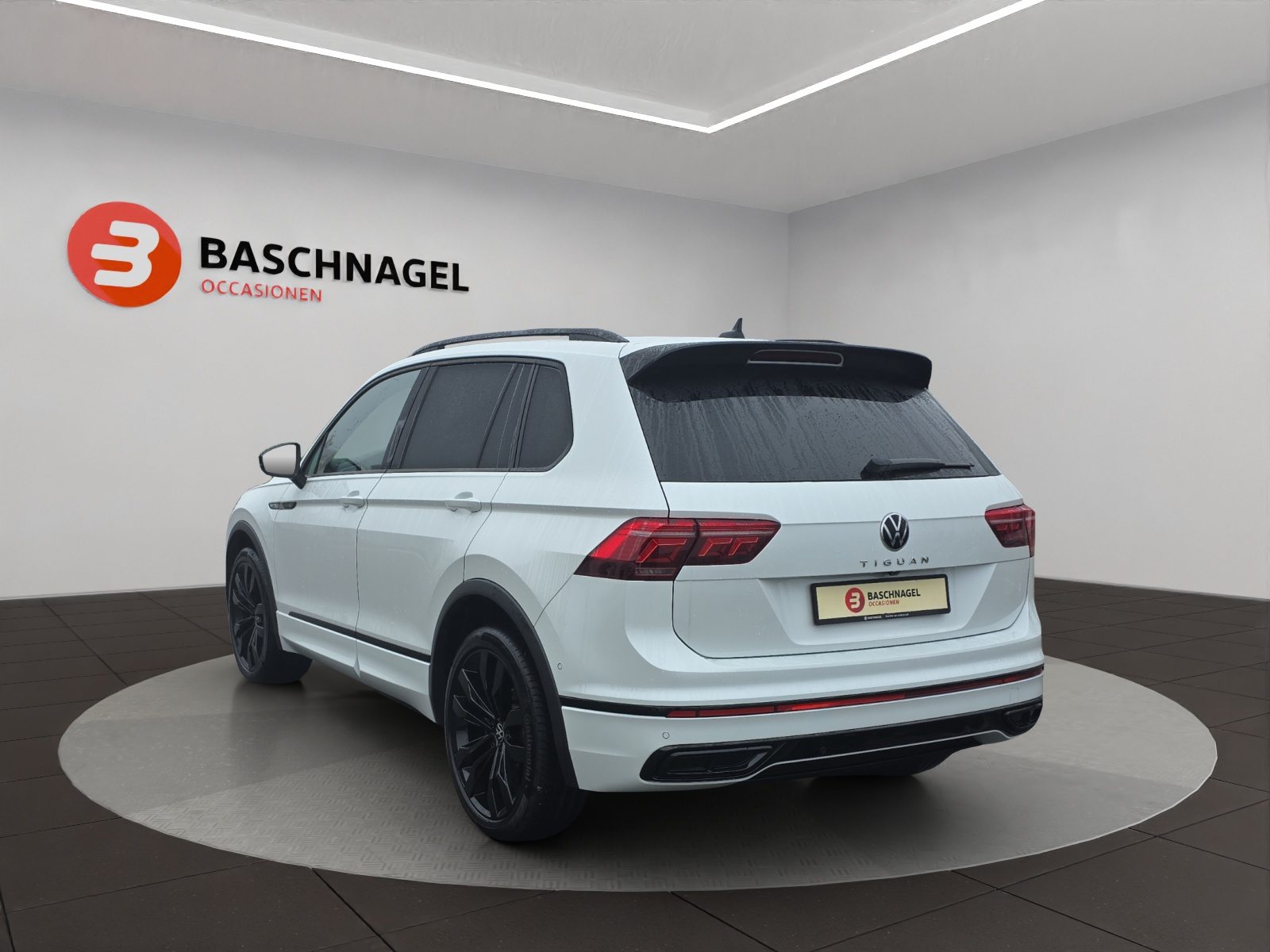 VW Tiguan R-Line, Essence, Occasion / Utilisé, Automatique - 3