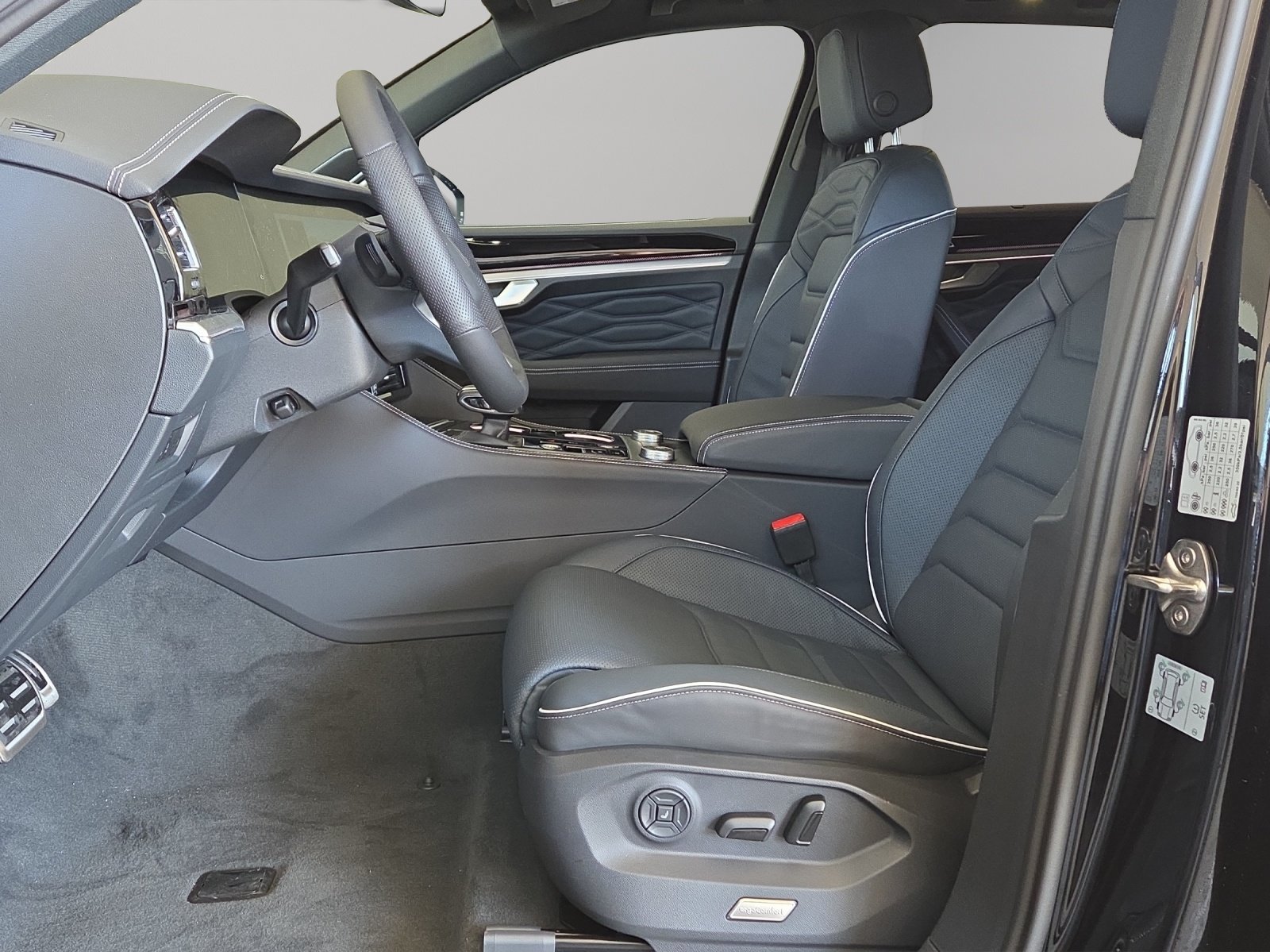 VW Touareg 3.0 TDI R-Line Final Edition Tiptronic, Diesel, Voiture nouvelle, Automatique - 6