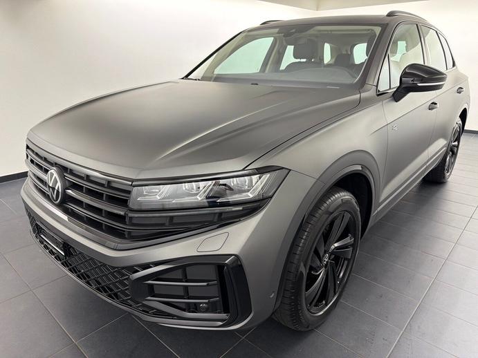 VW Touareg 3.0 TDI R-L F E, Diesel, Second hand / Used, Automatic