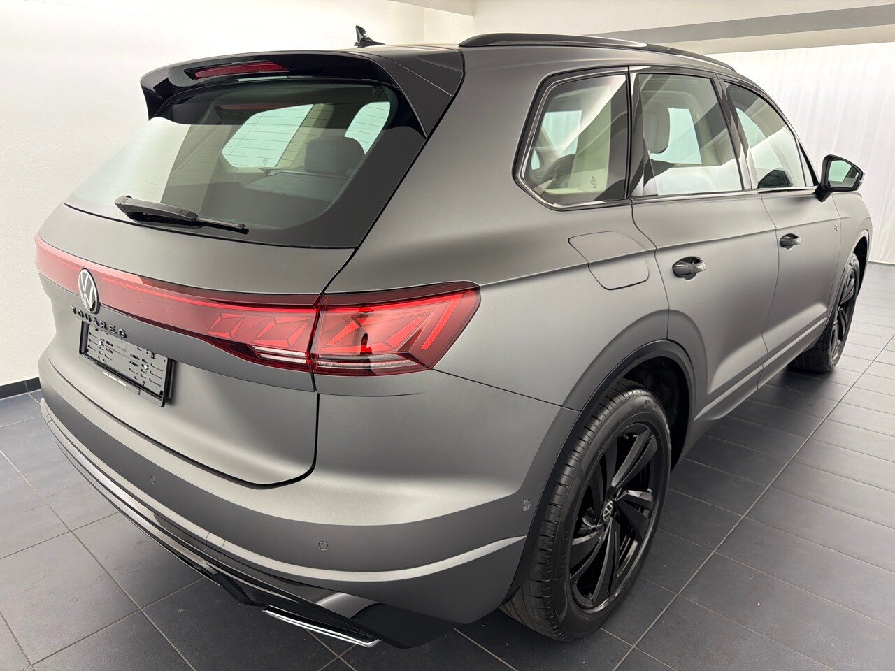 VW Touareg 3.0 TDI R-L F E, Diesel, Occasion / Gebraucht, Automatik - 3