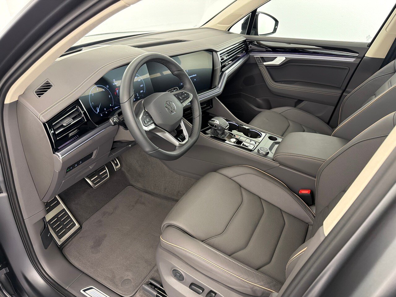 VW Touareg 3.0 TDI R-L F E, Diesel, Occasion / Gebraucht, Automatik - 5