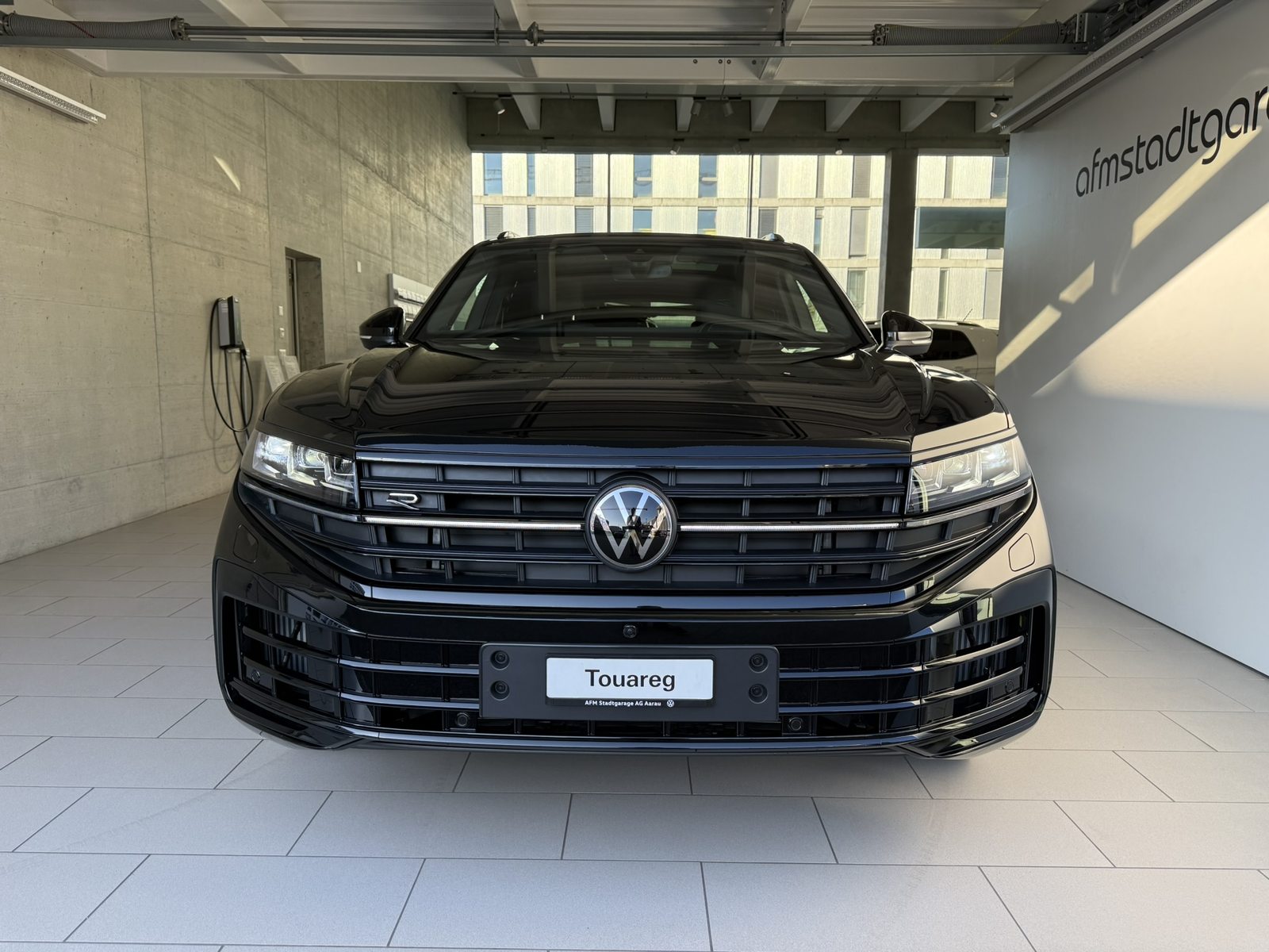 VW Touareg R Final Edition, Hybride Intégral Essence/Électricité, Voiture nouvelle, Automatique - 2