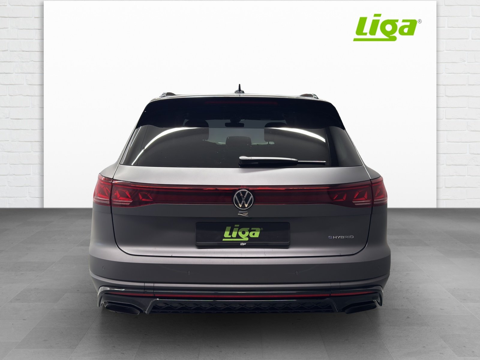 VW Touareg 3.0 V6 TSI PHEV R Final Edition, Plug-in-Hybrid Petrol/Electric, New car, Automatic - 5