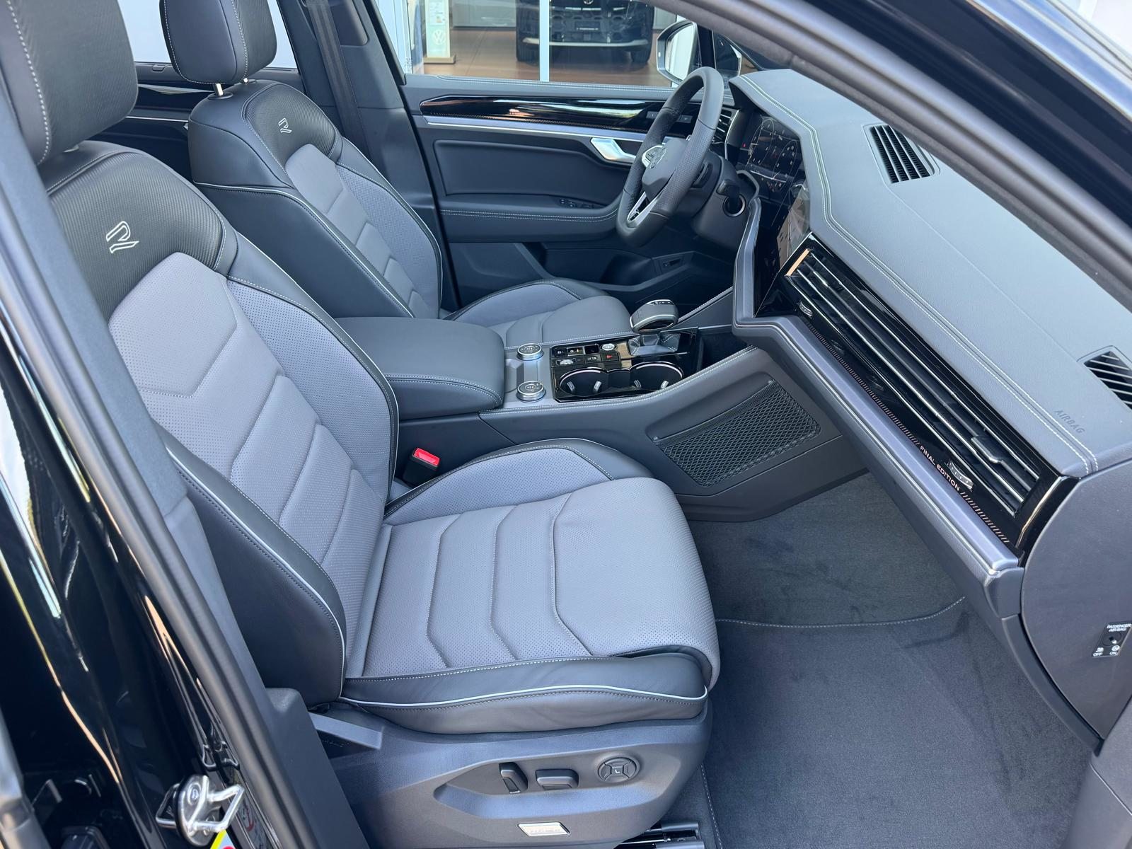 VW Touareg R-Line Final Edition, Diesel, New car, Automatic - 3