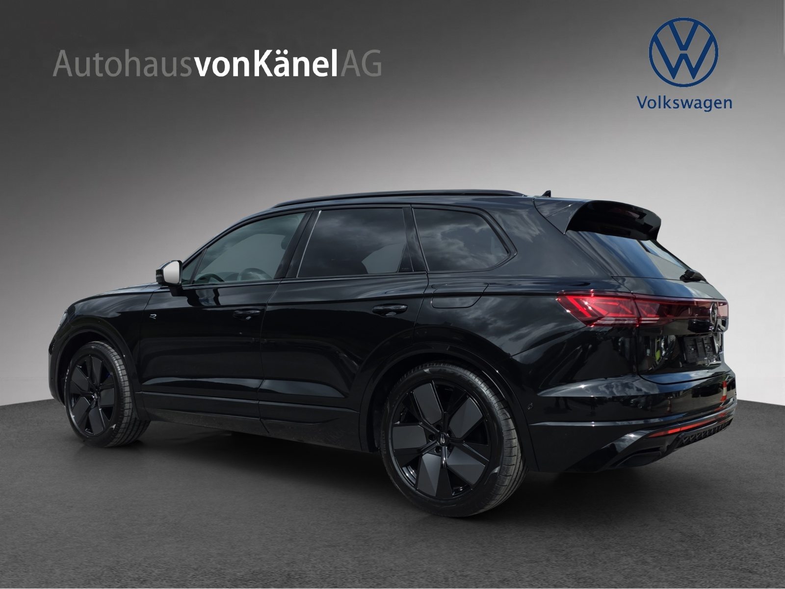 VW Touareg R Final Edition, Full-Hybrid Petrol/Electric, New car, Automatic - 3