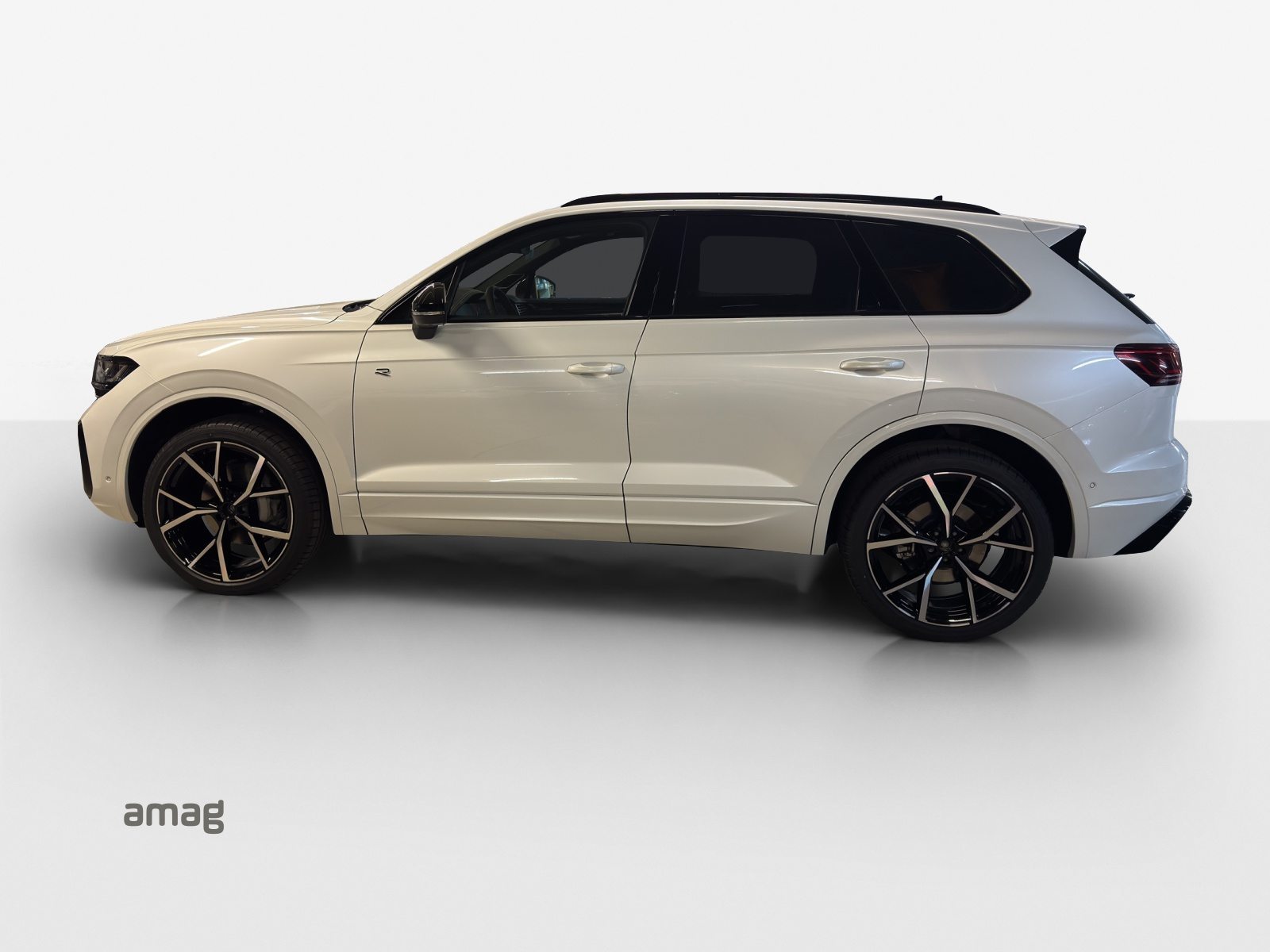 VW Touareg R-Line Final Edition, Diesel, New car, Automatic - 2