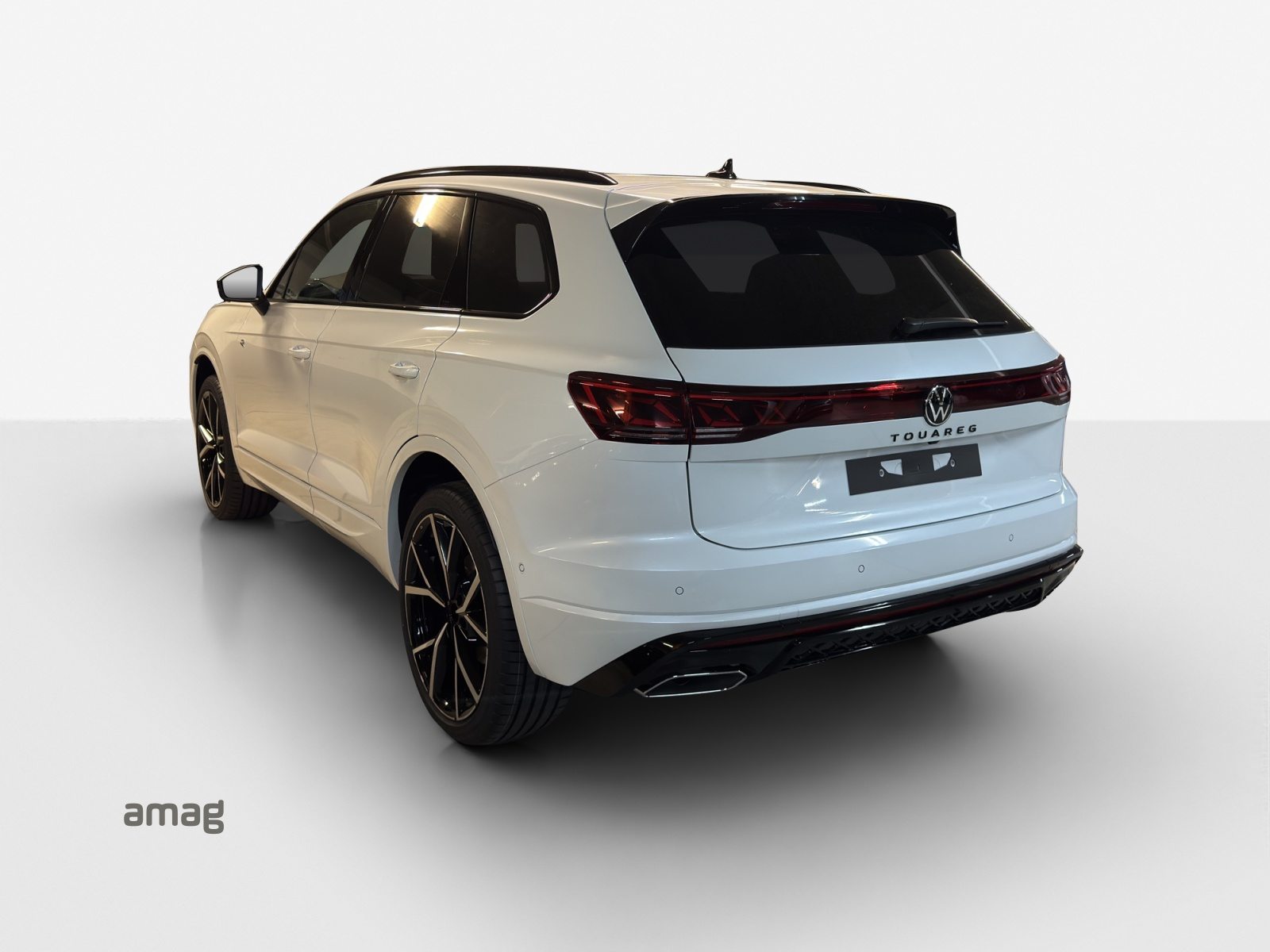 VW Touareg R-Line Final Edition, Diesel, New car, Automatic - 3