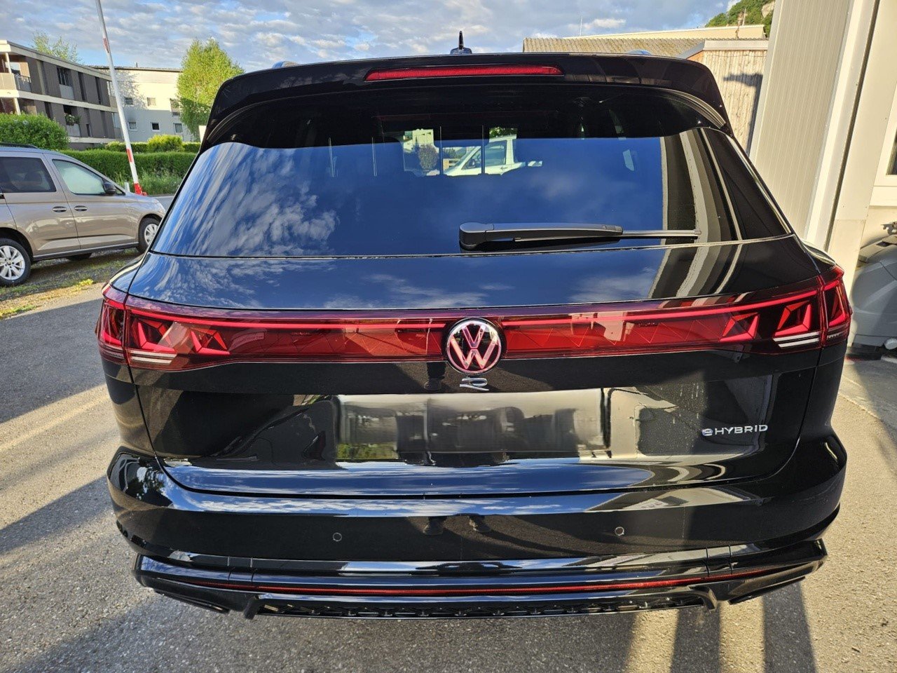 VW Touareg 3.0 TSI eHybrid R Final Edition Tiptronic *5 J. G, Plug-in-Hybrid Petrol/Electric, New car, Automatic - 4