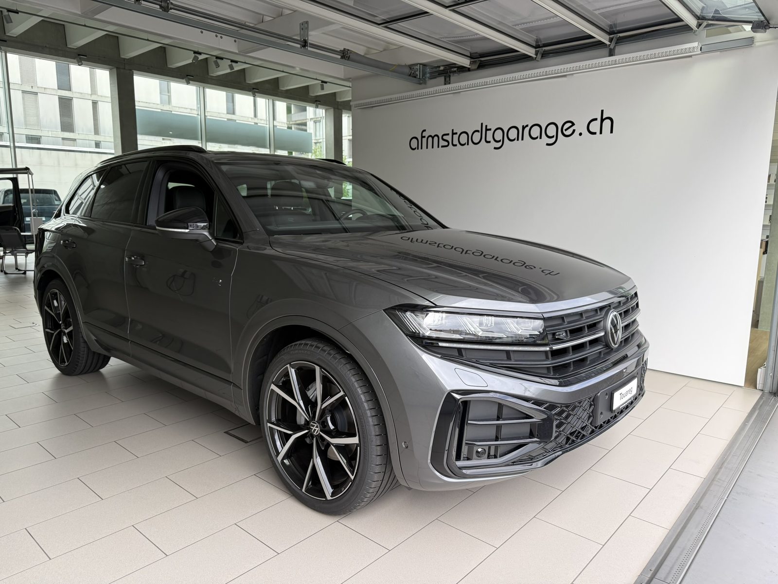 VW Touareg R-Line Final Edition