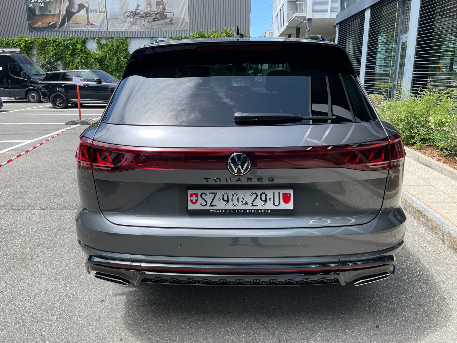 VW Touareg 3.0 TDI R-Line Tiptronic Final Edition, Diesel, New car, Automatic - 4