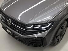 VW Touareg 3.0 V6 TDI 286 R-Line, Diesel, New car, Automatic - 4