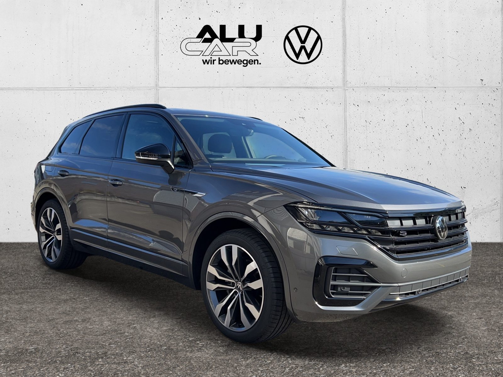 VW Touareg R-Line, Diesel, Second hand / Used, Automatic - 6