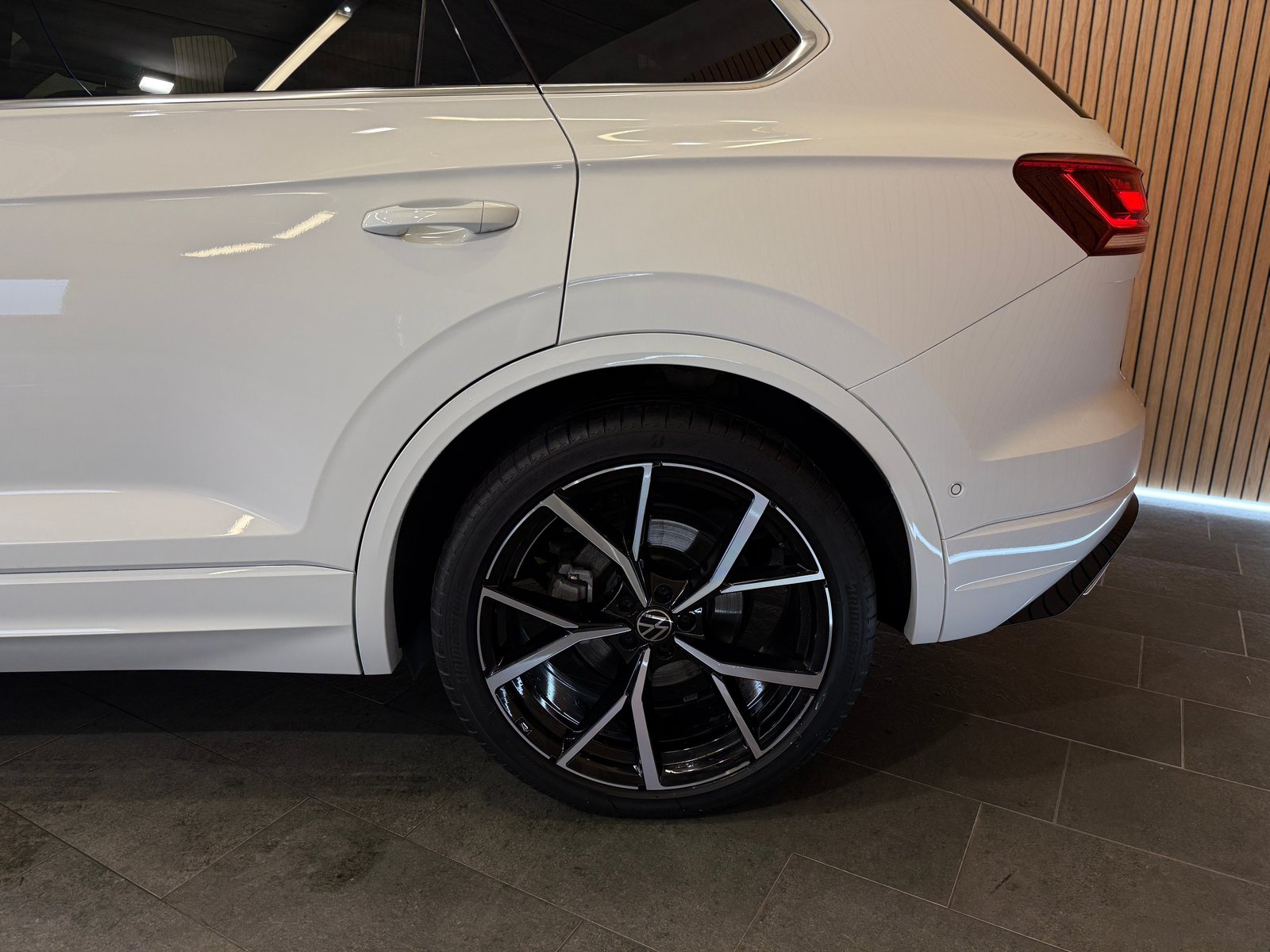 VW Touareg 3.0 TDI R Line Tiptronic, Diesel, Occasioni / Usate, Automatico - 2
