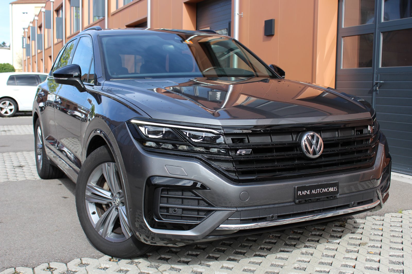 VW Touareg 3.0 TDI R Line Tiptronic - "Pack R-Line Int/Ext * At, Diesel, Occasion / Utilisé, Automatique - 2