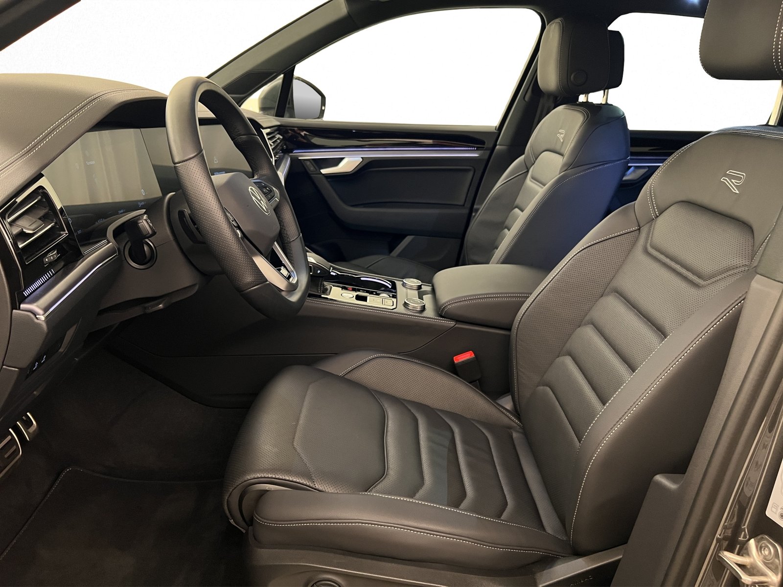 VW Touareg 3.0 V6 TDI R-Line 4-Motion, Diesel, Occasion / Utilisé, Automatique - 4