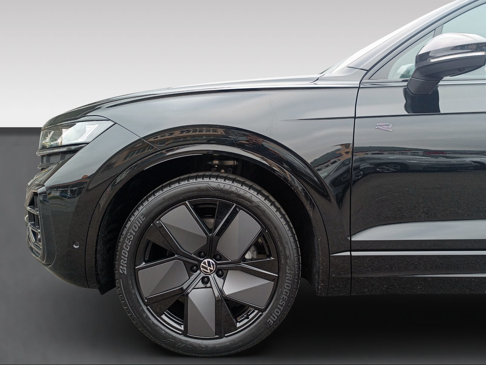 VW Touareg PA R-Line, Essence, Occasion / Utilisé, Automatique - 4