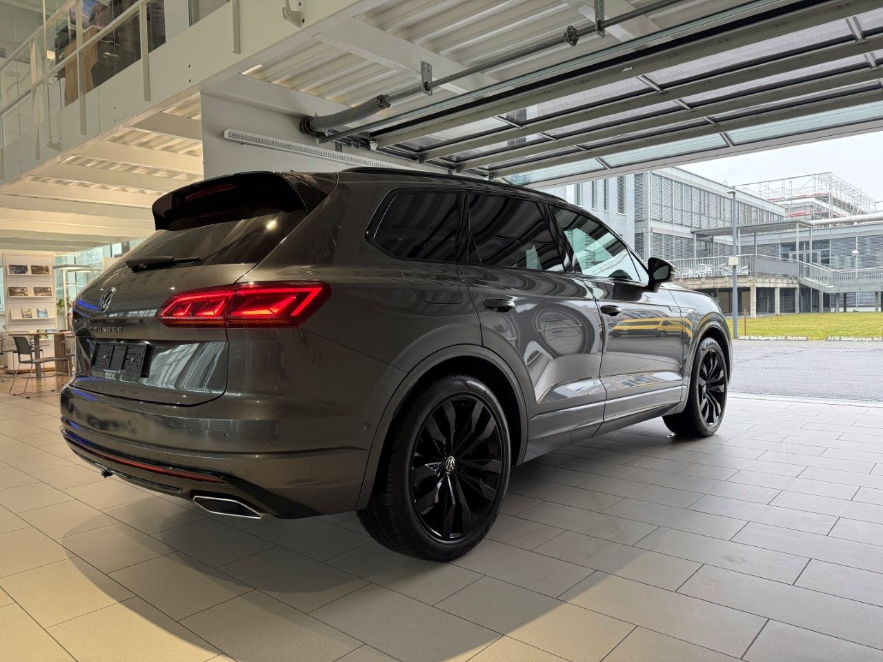 VW Touareg R-Line Limited, Diesel, Occasion / Utilisé, Automatique - 4
