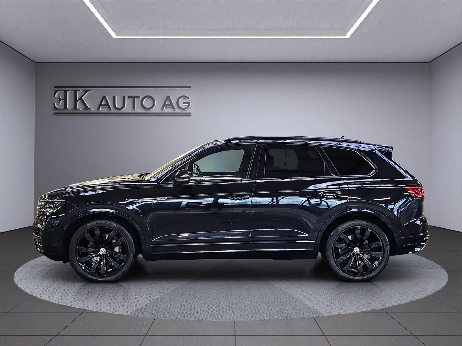 VW Touareg 3.0 V6 TSI R-Line, Essence, Occasion / Utilisé, Automatique - 2
