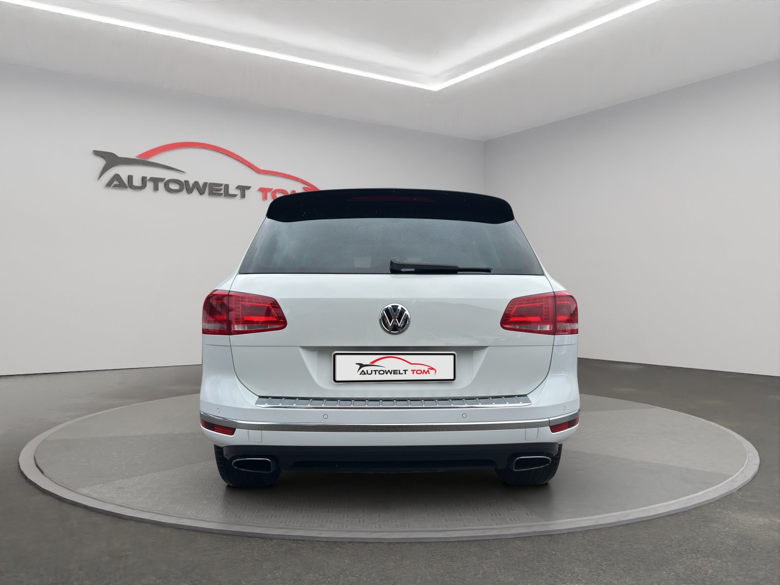 VW Touareg 3.0 TDI BlueMotion Technology Tiptronic AHK 3.5t, Diesel, Second hand / Used, Automatic - 4
