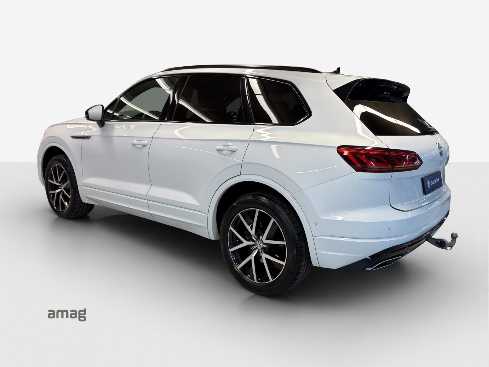 VW New Touareg R-Line, Diesel, Second hand / Used, Automatic - 3