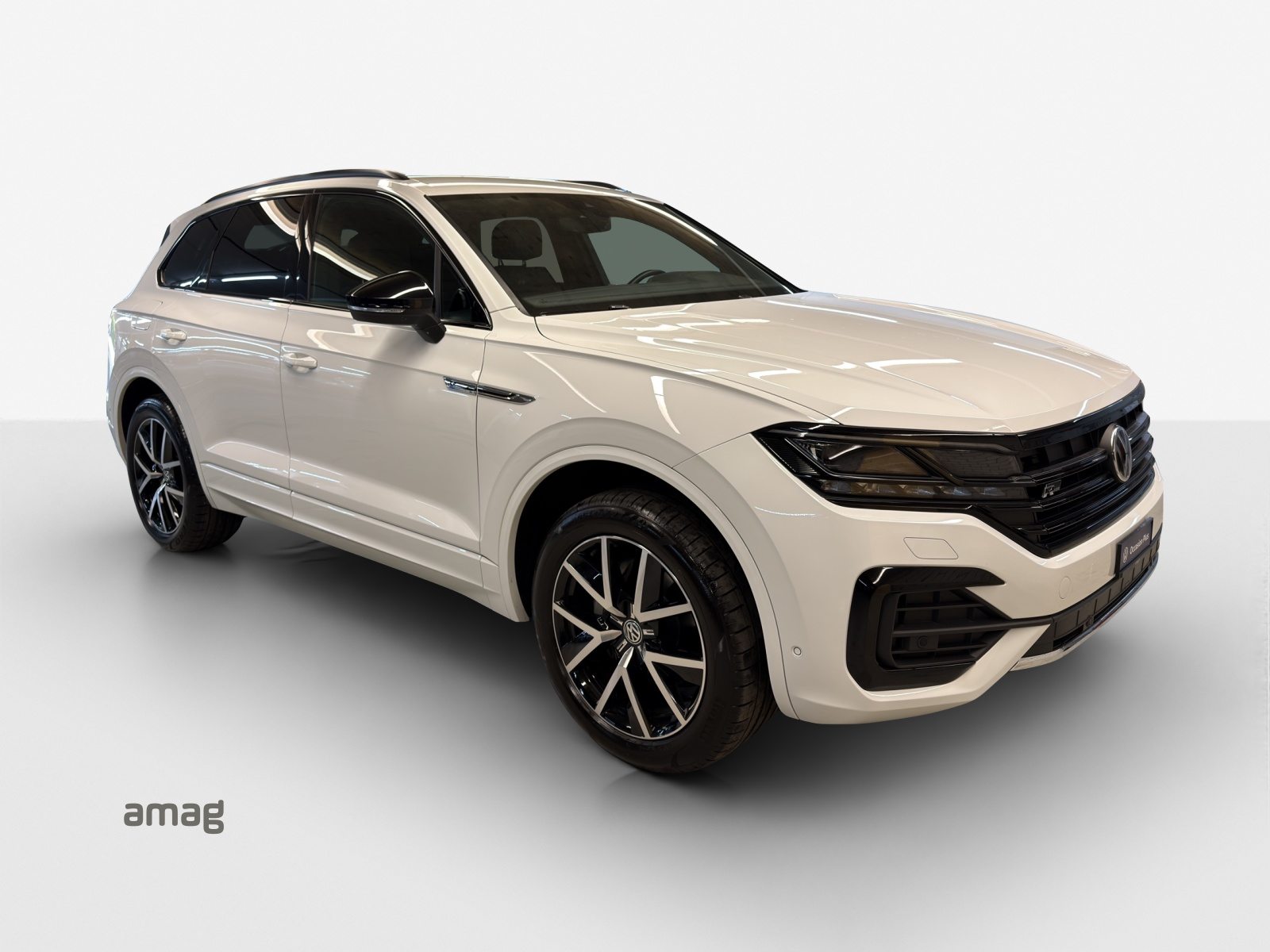 VW New Touareg R-Line, Diesel, Second hand / Used, Automatic - 6