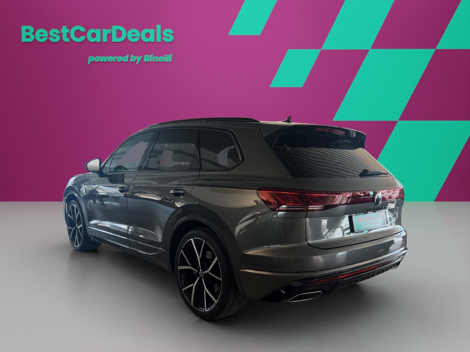 VW Touareg 3.0 V6 TSI R-Line, Petrol, Second hand / Used, Automatic - 5