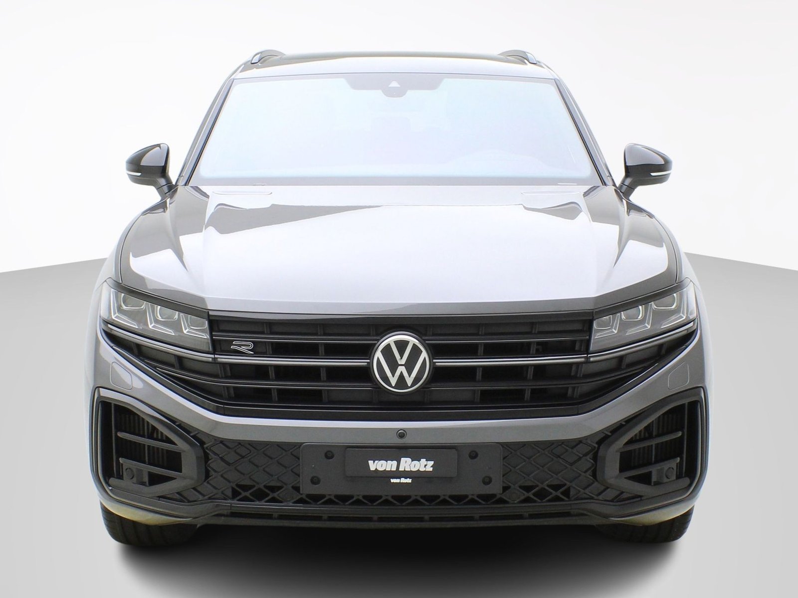 VW Touareg 3.0 V6 TSI R-Line Black Style 4Motion **Vollausst, Petrol, Second hand / Used, Automatic - 6