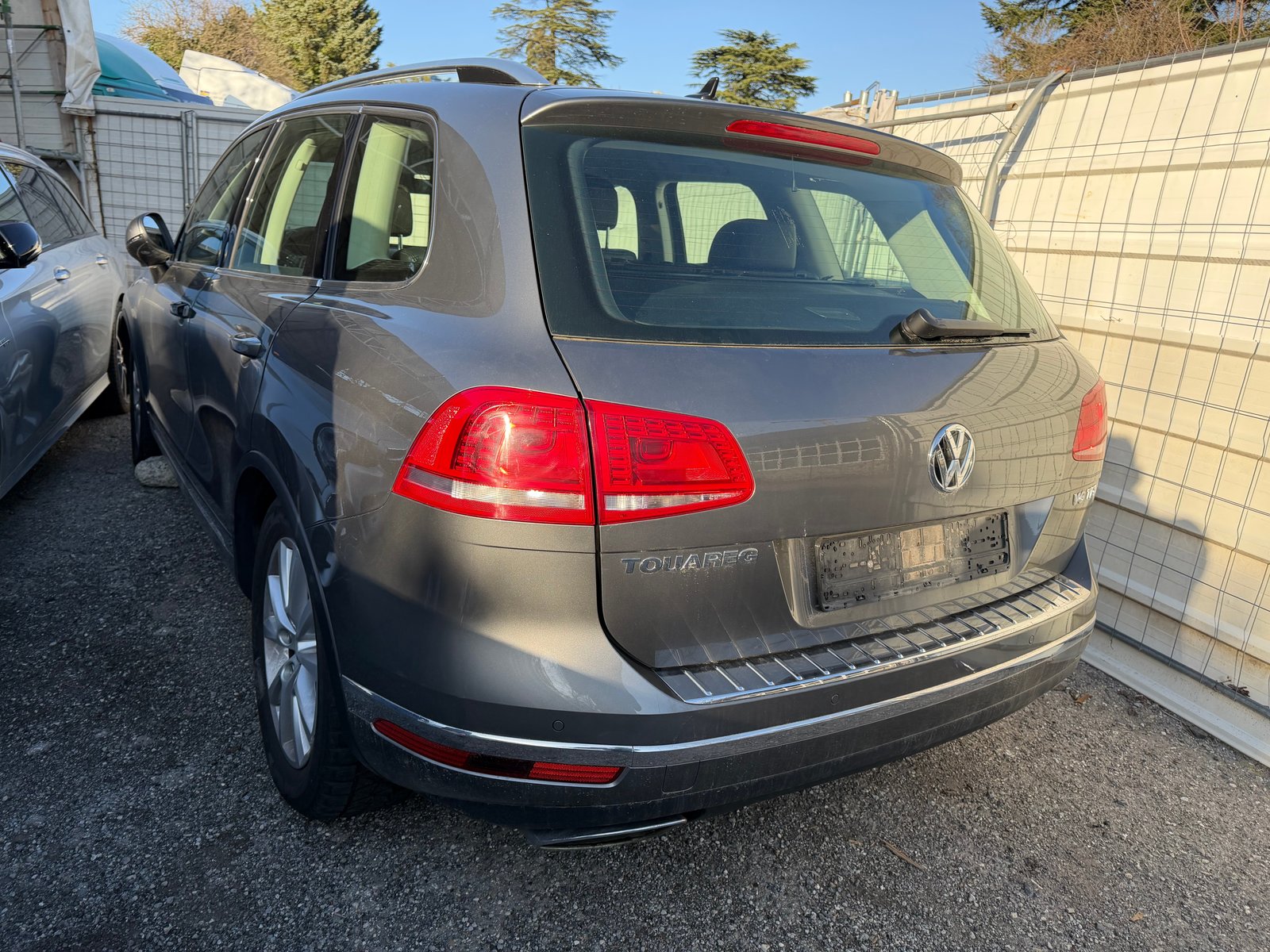 VW Touareg 3.0 TDI BlueMotion Technology Tiptronic, Diesel, Second hand / Used, Automatic - 3