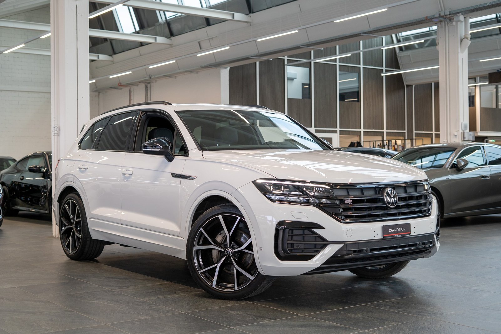 VW Touareg 3.0 V6 TDI R-Line / Rückfahrkamera / el.Sitze /, Diesel, Second hand / Used, Automatic - 3