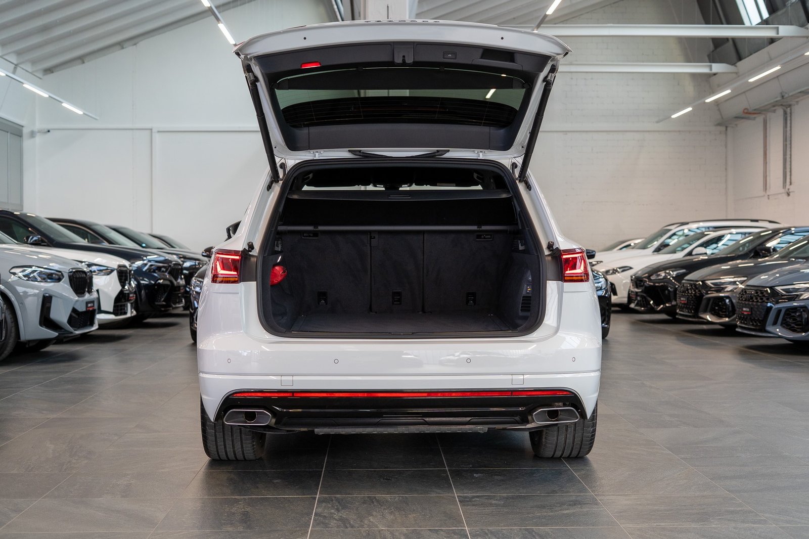 VW Touareg 3.0 V6 TDI R-Line / Rückfahrkamera / el.Sitze /, Diesel, Second hand / Used, Automatic - 7
