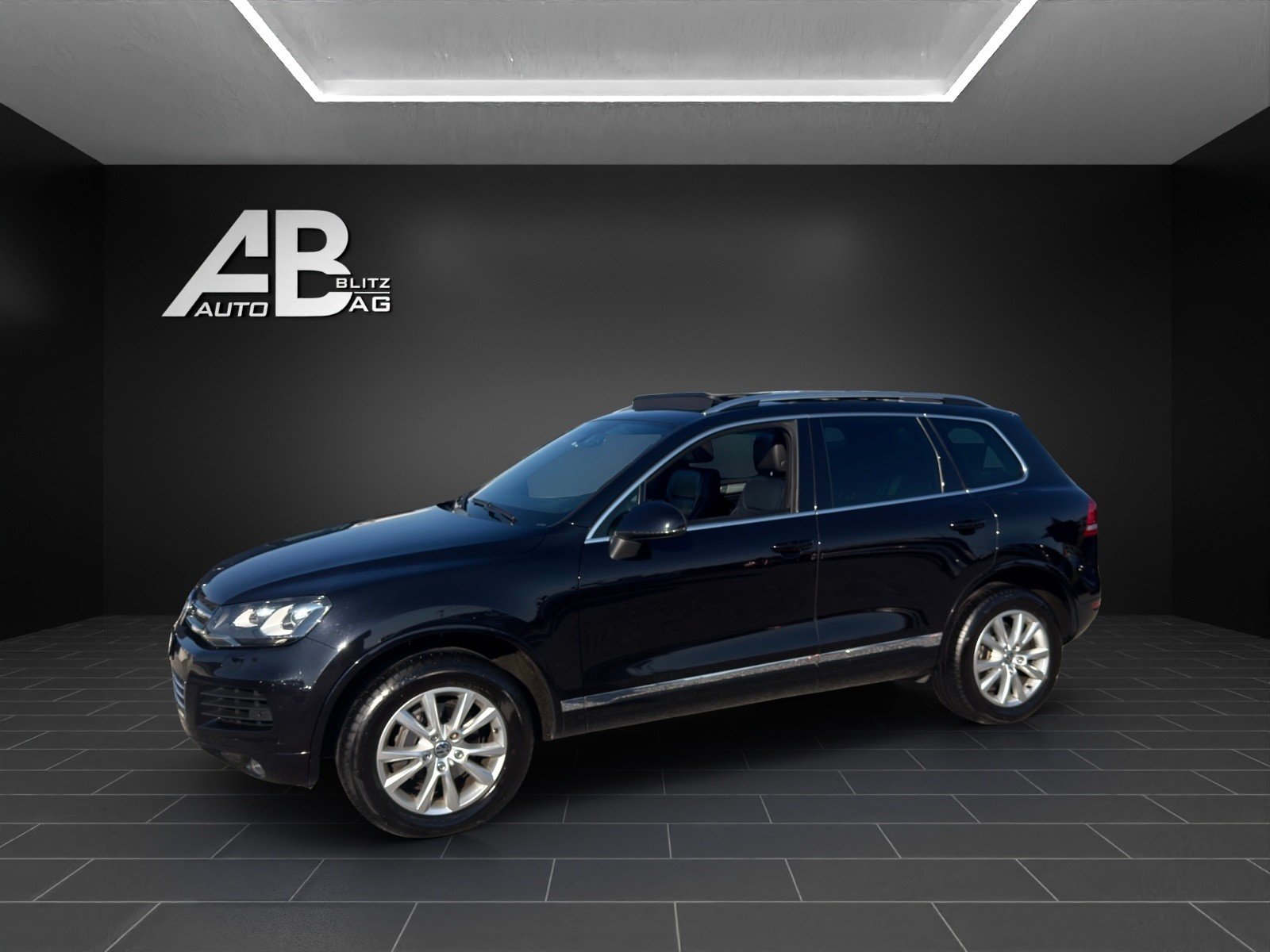 VW Touareg 3.0 TDI BMT Edition X Tiptronic mit 245 PS, Diesel, Occasioni / Usate, Automatico - 2