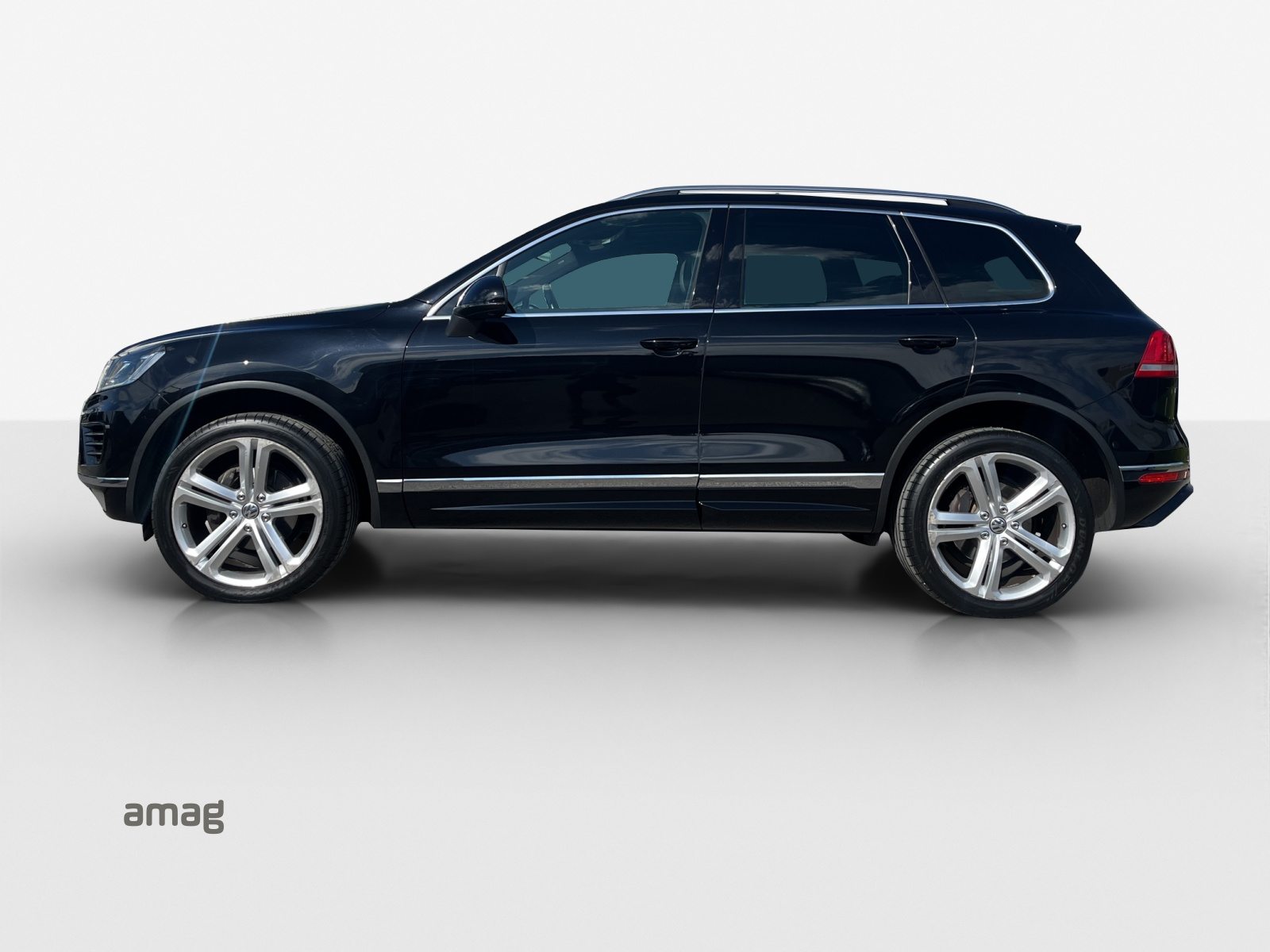 VW Touareg, Diesel, Second hand / Used, Automatic - 2