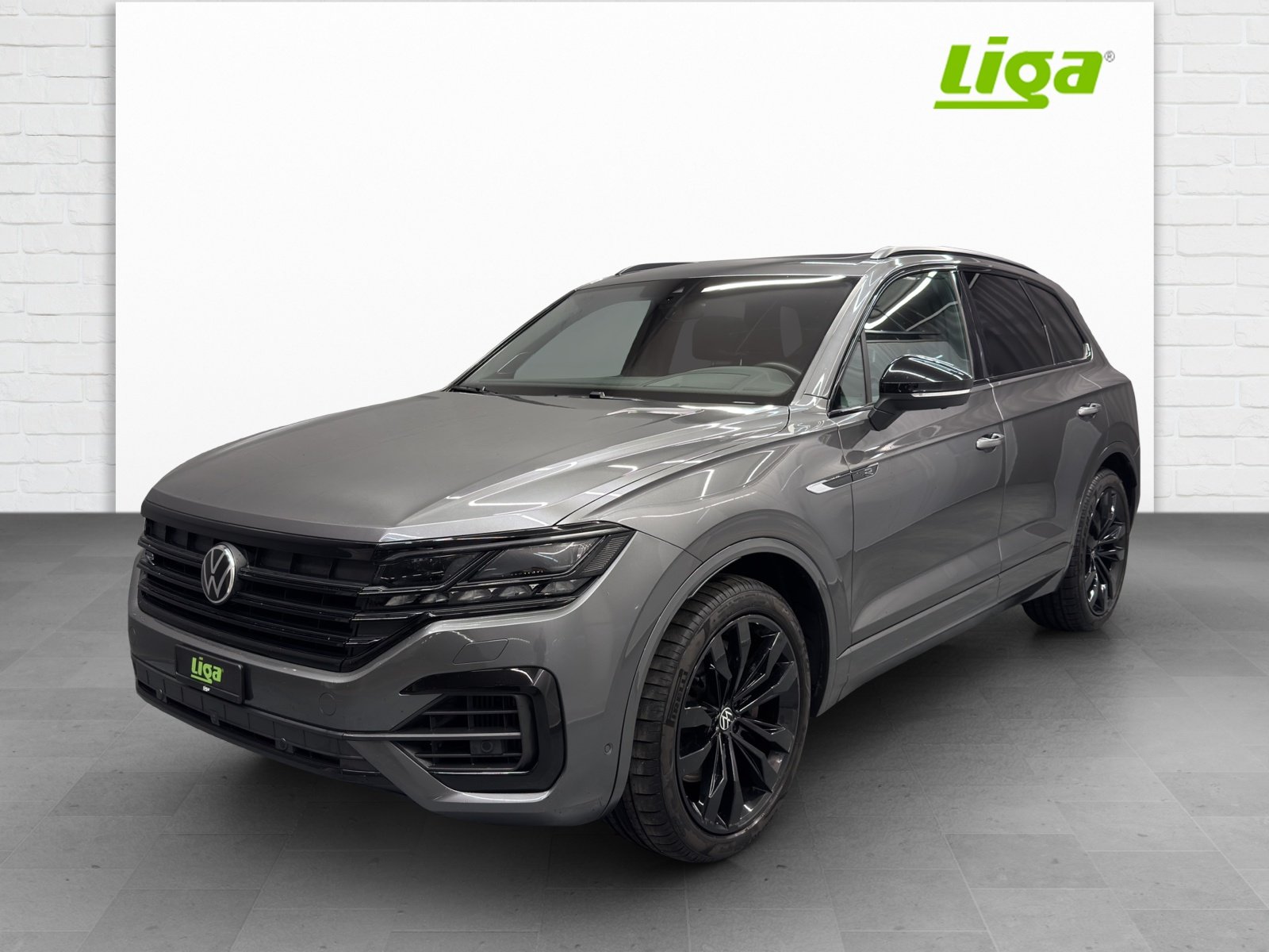 VW Touareg 3.0 V6 TSI R-Line, Essence, Occasion / Utilisé, Automatique - 2