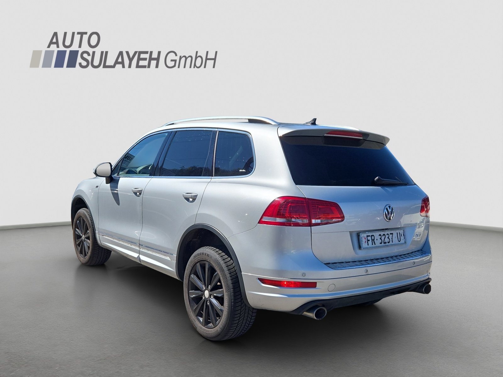VW Touareg 3.0 TDI BlueMotion Technology Tiptronic, Diesel, Second hand / Used, Automatic - 2