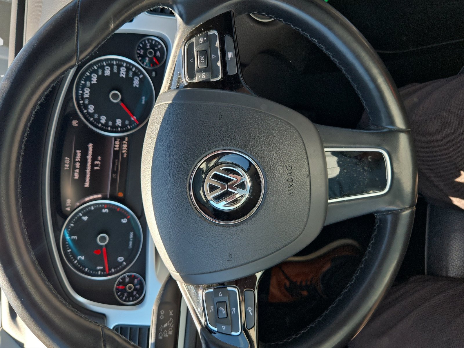 VW Touareg 3.0 TDI BlueMotion Technology Tiptronic, Diesel, Second hand / Used, Automatic - 7
