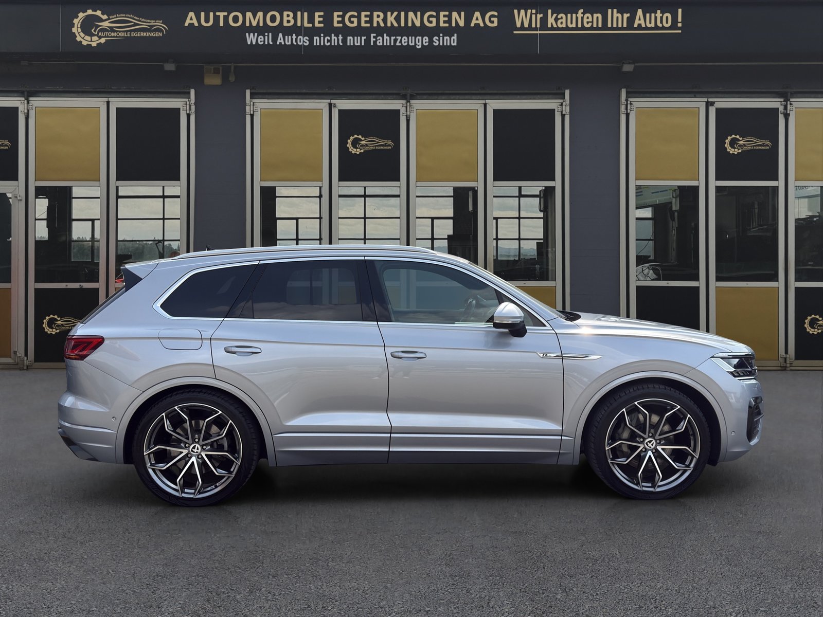 VW Touareg 3.0 V6 TSI R-Line, Benzin, Occasion / Gebraucht, Automatik - 4