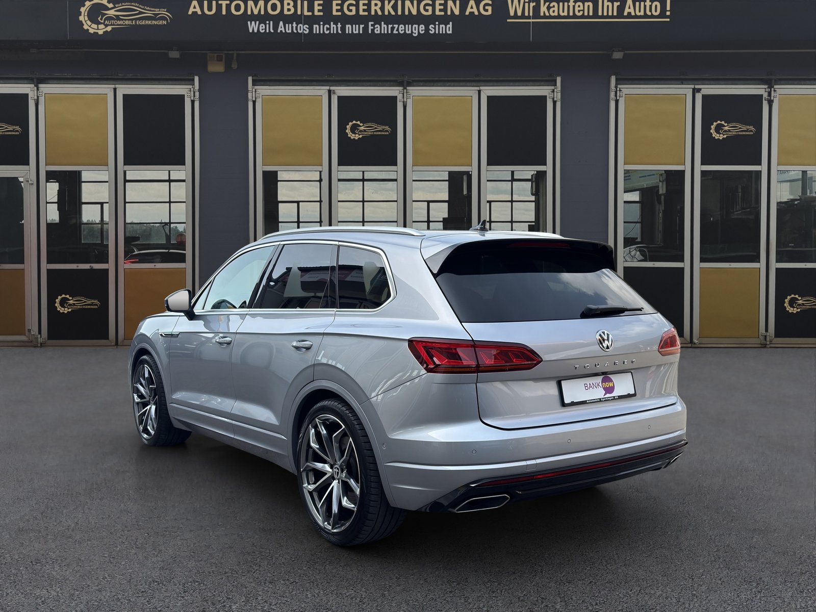 VW Touareg 3.0 V6 TSI R-Line, Benzin, Occasion / Gebraucht, Automatik - 7