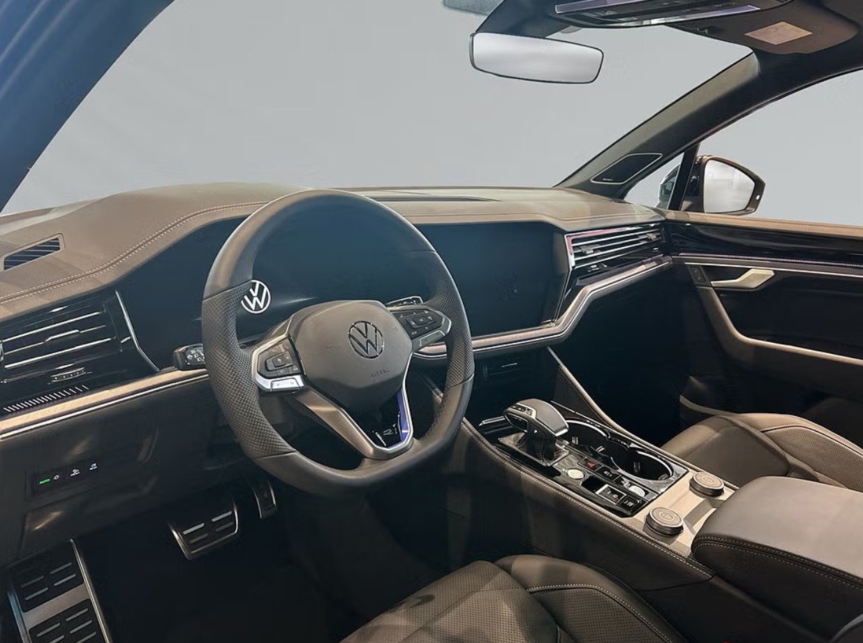 VW Touareg 3.0 TSI eHybrid R Tiptronic, Hybride Rechargeable Essence/Électricité, Occasion / Utilisé, Automatique - 4