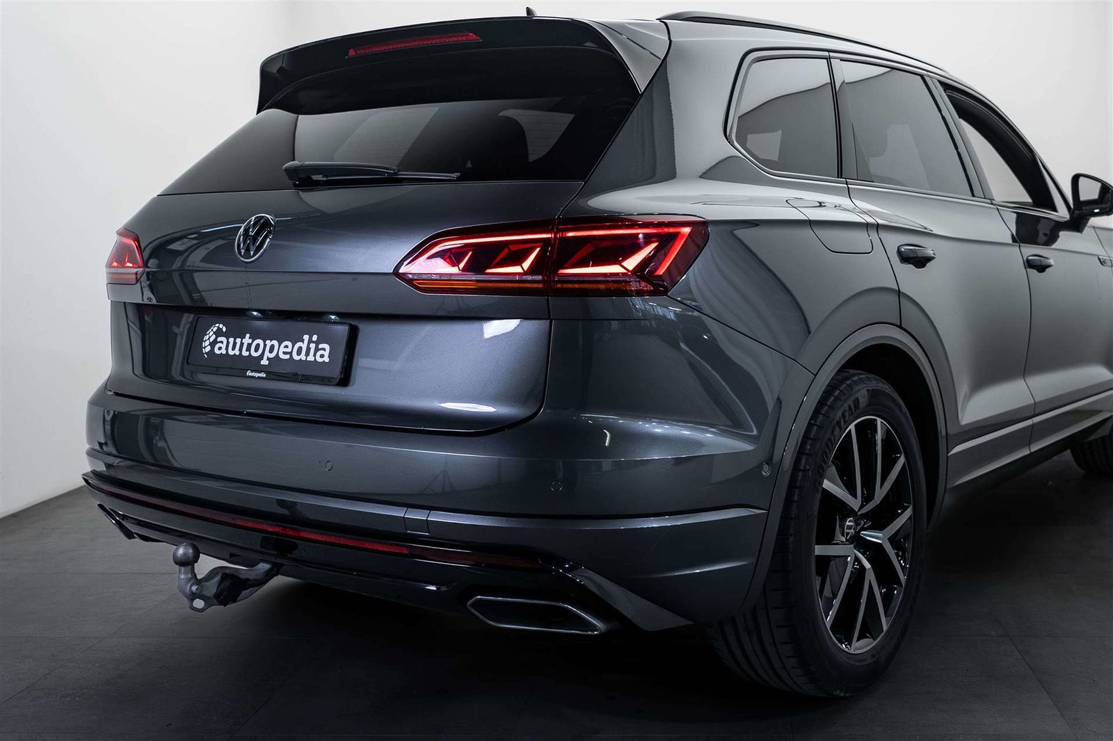 VW Touareg 3.0 TDI R Line Tiptronic Black-Line, Diesel, Occasion / Utilisé, Automatique - 4