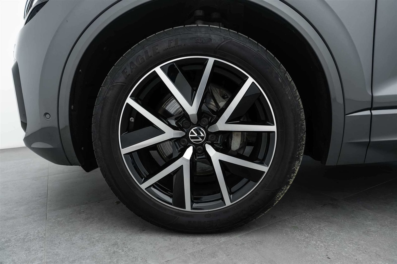 VW Touareg 3.0 TDI R Line Tiptronic Black-Line, Diesel, Occasion / Utilisé, Automatique - 7