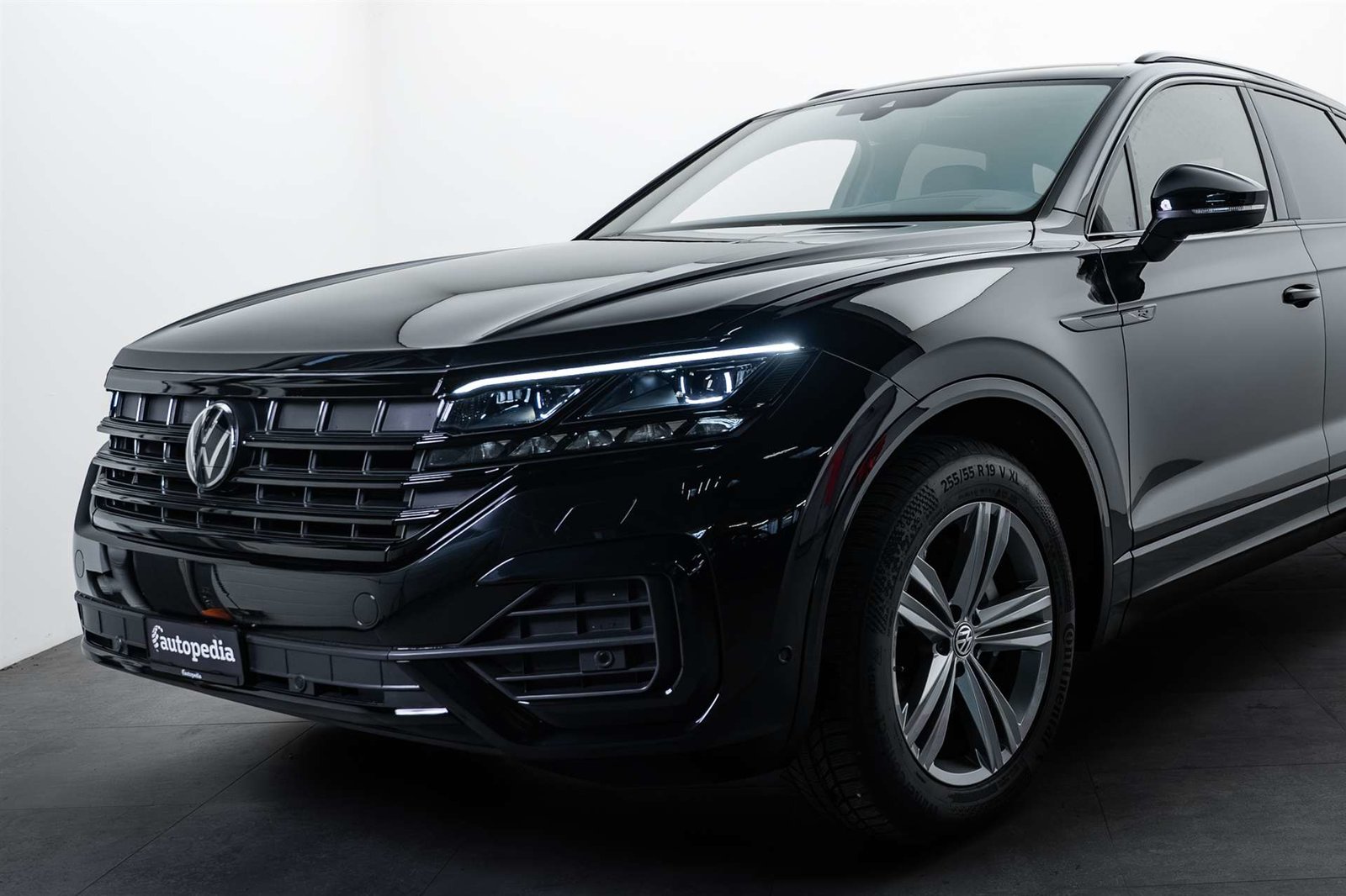 VW Touareg 3.0 TDI R Line Innovision 286PS, Diesel, Occasion / Gebraucht, Automatik - 2