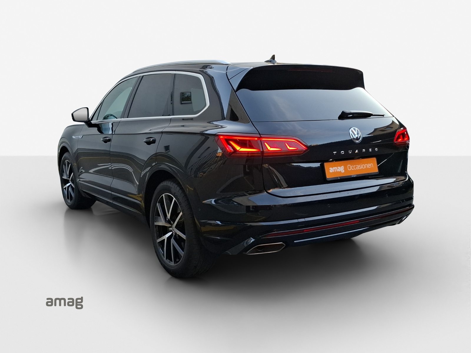 VW New Touareg R-Line, Benzin, Occasion / Gebraucht, Automatik - 3