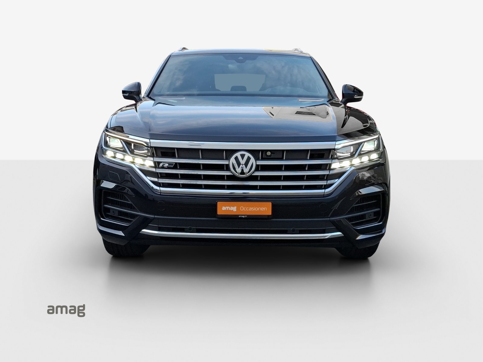VW New Touareg R-Line, Benzin, Occasion / Gebraucht, Automatik - 7