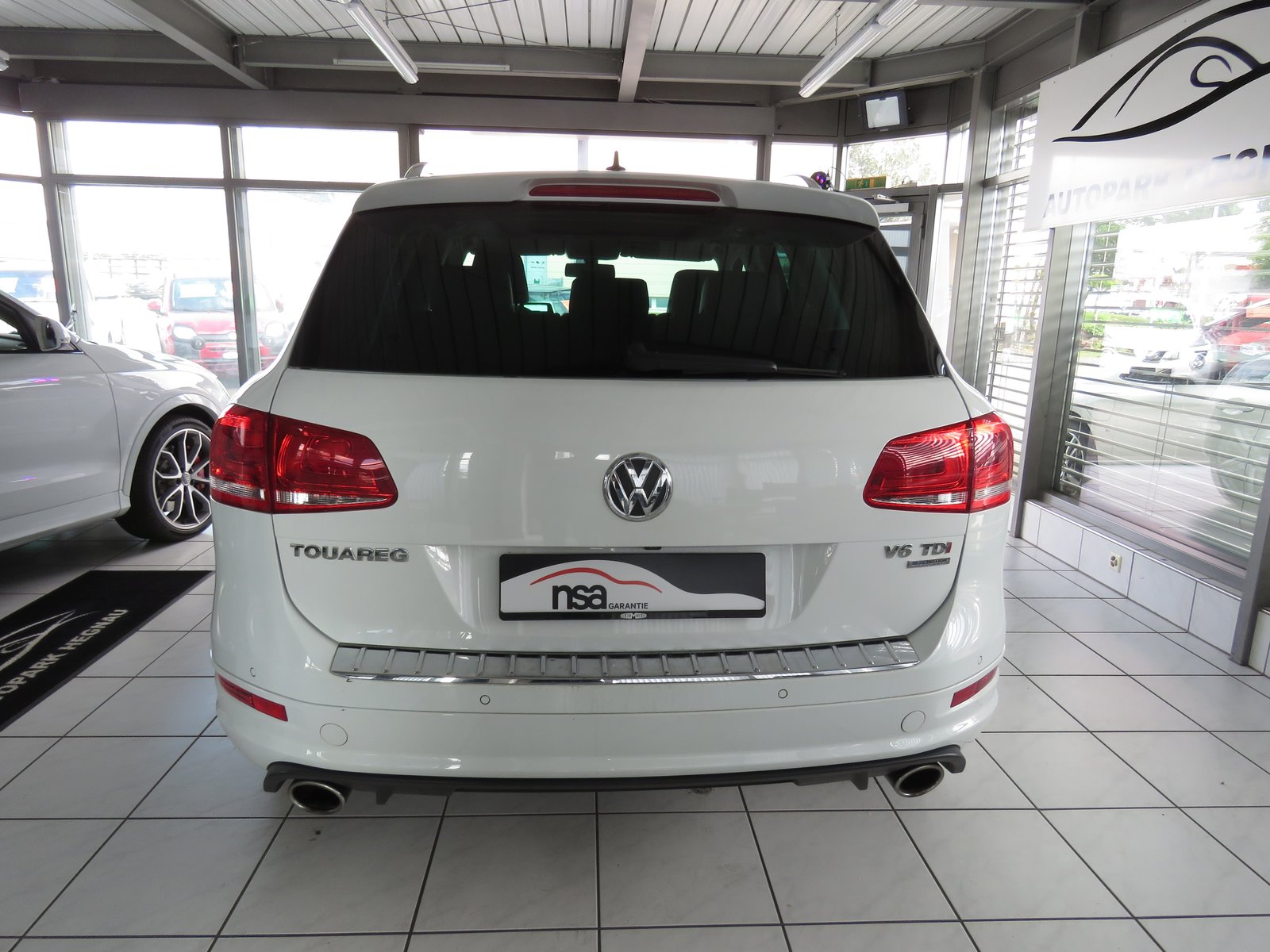 VW Touareg 3.0 TDI BMT Edition X Tiptronic, Diesel, Second hand / Used, Automatic - 5