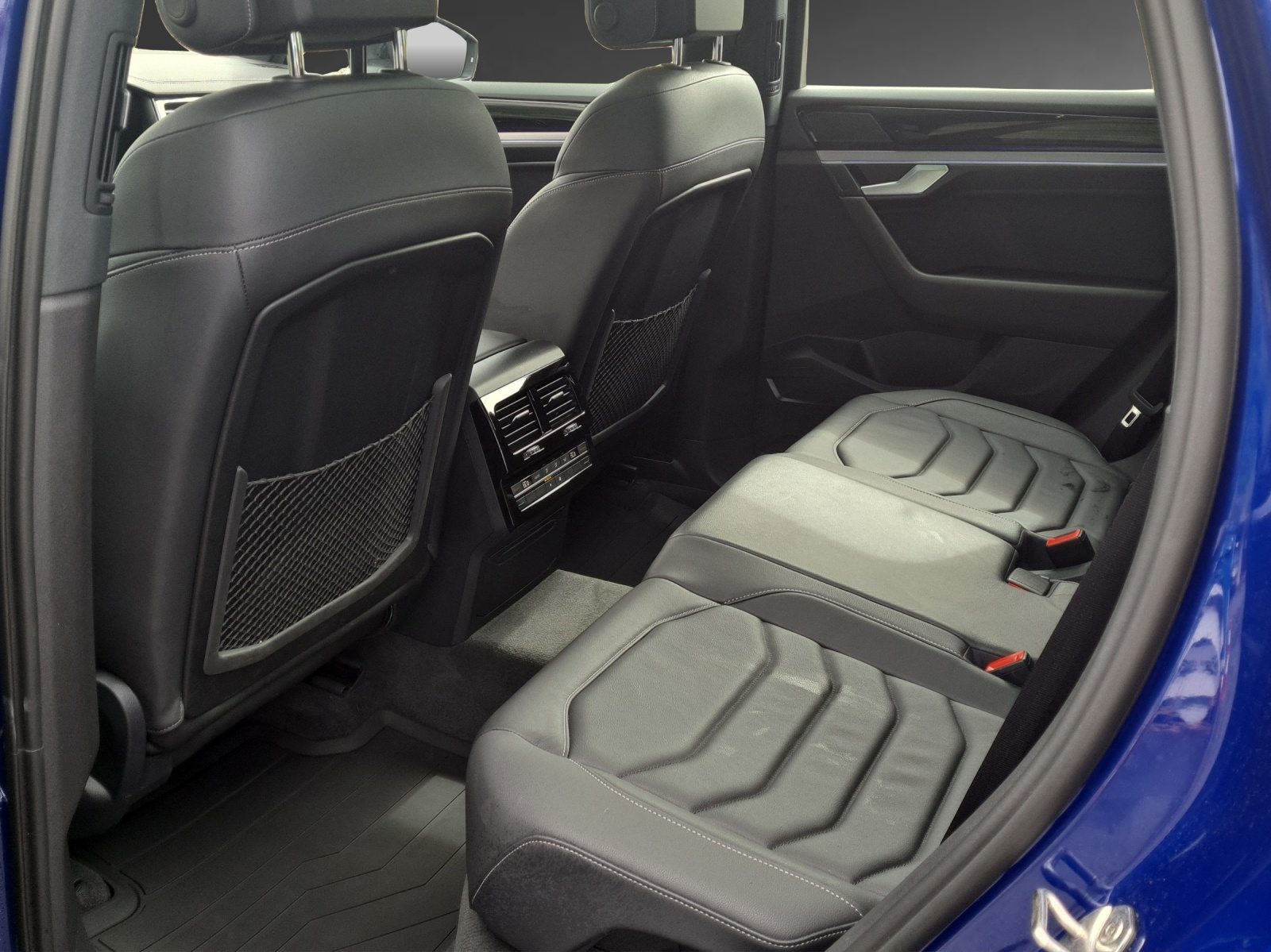 VW Touareg R, Hybride Intégral Essence/Électricité, Occasion / Utilisé, Automatique - 7